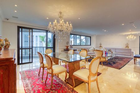Sala 1 de apartamento à venda com 4 quartos, 392m² em Cabral, Curitiba