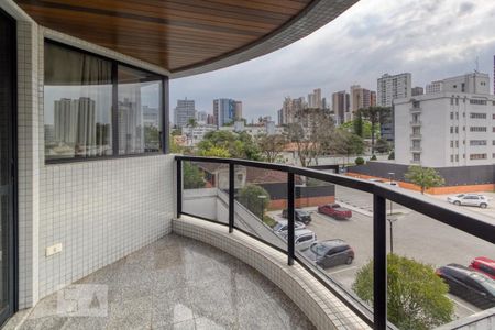 Apartamento à venda com 392m², 4 quartos e 5 vagasVaranda da Suíte 4