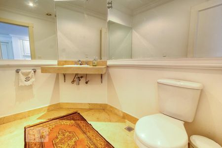 Apartamento à venda com 392m², 4 quartos e 5 vagasLavabo