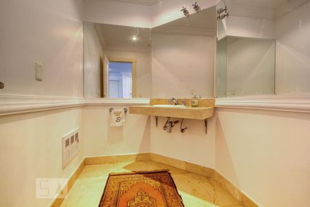 Apartamento à venda com 392m², 4 quartos e 5 vagasLavabo