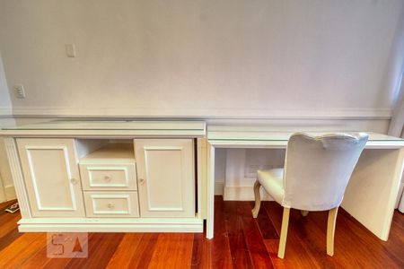 Apartamento à venda com 392m², 4 quartos e 5 vagasSuíte 4