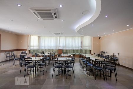 Apartamento à venda com 76m², 3 quartos e 1 vagaÁrea comum - Salão de festas