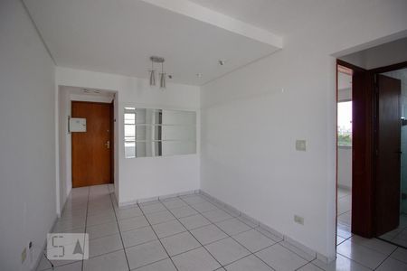Sala de Apartamento com 2 quartos, 73m² Cidade São Francisco 