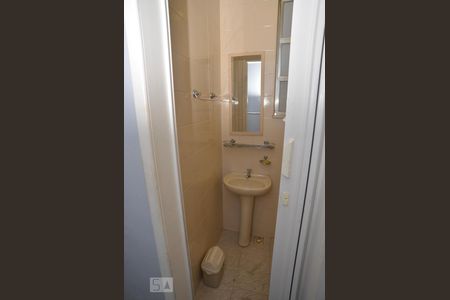 Banheiro de kitnet/studio à venda com 1 quarto, 20m² em Centro, Rio de Janeiro
