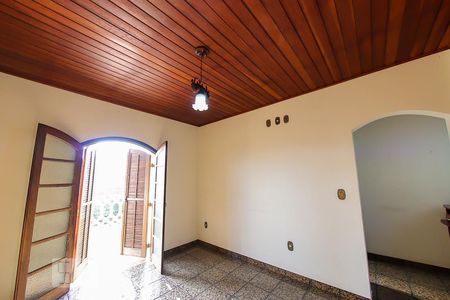 Casa para alugar com 120m², 2 quartos e sem vagaSuite