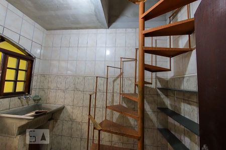 Casa para alugar com 120m², 2 quartos e sem vagaArea de Serviço