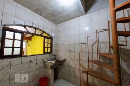 Casa para alugar com 120m², 2 quartos e sem vagaArea de Serviço