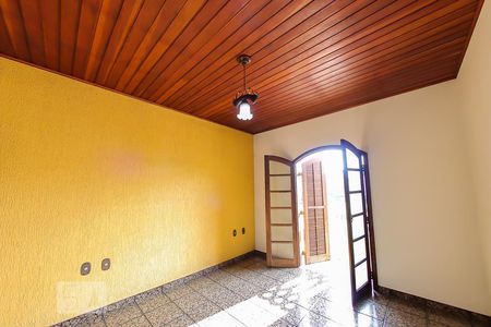 Casa para alugar com 120m², 2 quartos e sem vagaSuite