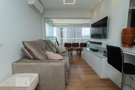 Sala de apartamento à venda com 2 quartos, 62m² em Vila Anastácio, São Paulo
