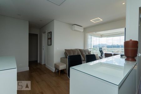Sala de apartamento à venda com 2 quartos, 62m² em Vila Anastácio, São Paulo