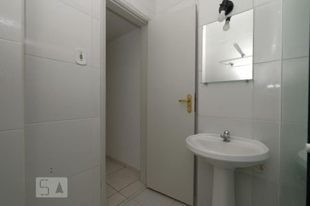 Apartamento para alugar com 65m², 2 quartos e sem vagaBanheiro
