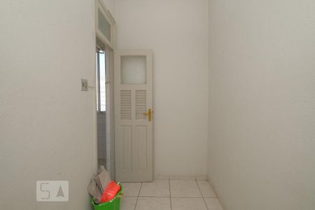 Apartamento para alugar com 65m², 2 quartos e sem vaga Quarto de Serviço