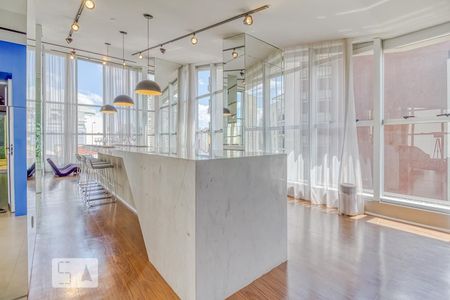 Studio à venda com 28m², 1 quarto e 1 vaga Studio à venda com 28m², 1 quarto e 1 vagaSalão de Festas