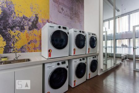 Studio à venda com 28m², 1 quarto e 1 vaga Studio à venda com 28m², 1 quarto e 1 vagaLavanderia