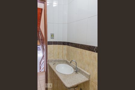 Lavabo de casa para alugar com 3 quartos, 220m² em Jardim Las Vegas, Santo André