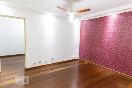 Sala de casa à venda com 2 quartos, 110m² em Vila Albano, São Paulo