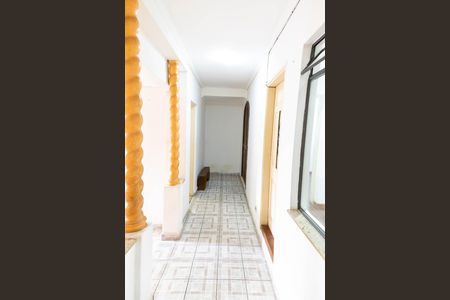 Corredor de casa à venda com 2 quartos, 110m² em Vila Albano, São Paulo