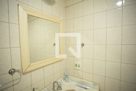 Apartamento à venda com 64m², 2 quartos e 2 vagas Apartamento à venda com 64m², 2 quartos e 2 vagasBanheiro