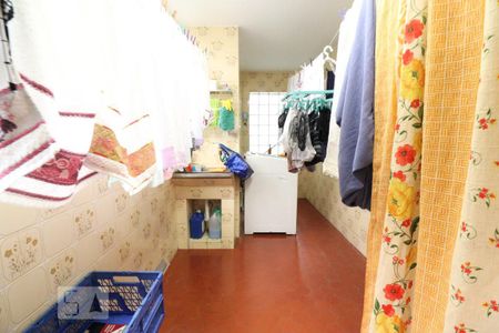 Casa à venda com 220m², 5 quartos e 2 vagasÁrea de Serviço 1