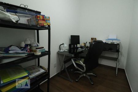 Casa à venda com 220m², 5 quartos e 2 vagasQuarto 4