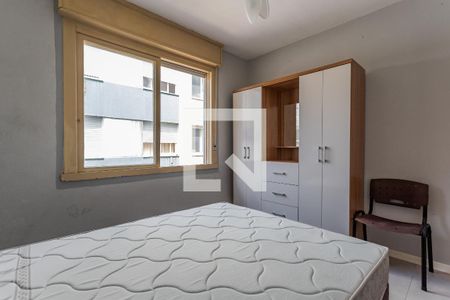 Quarto de apartamento à venda com 1 quarto, 42m² em Jardim do Salso, Porto Alegre