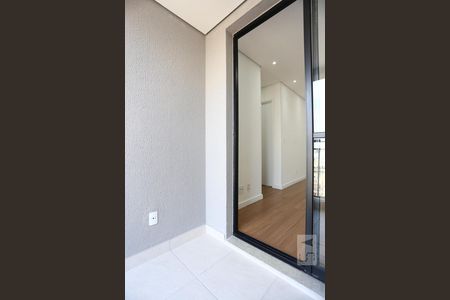 Sacada de apartamento para alugar com 2 quartos, 49m² em Presidente Altino, Osasco