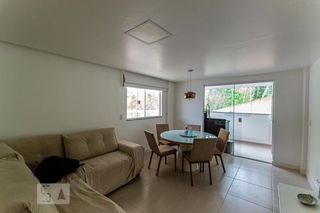 Sala de apartamento à venda com 1 quarto, 45m² em Itaipu, Niterói