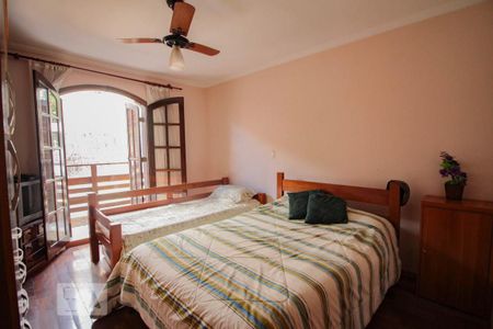 Casa à venda com 220m², 4 quartos e 2 vagas