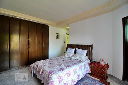 Casa à venda com 394m², 3 quartos e 6 vagasSuíte 1