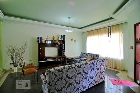Sala de casa à venda com 3 quartos, 394m² em Vila Helena, Santo André