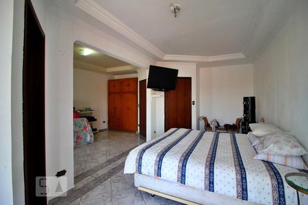 Casa à venda com 394m², 3 quartos e 6 vagasSuíte 2