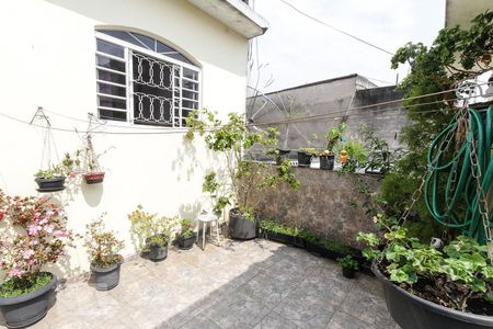 Casa à venda com 189m², 4 quartos e 2 vagas Casa à venda com 189m², 4 quartos e 2 vagasQuintal