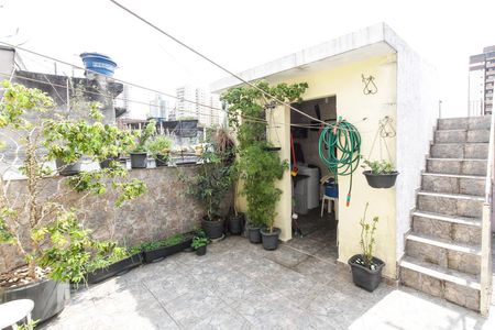 Casa à venda com 189m², 4 quartos e 2 vagas Casa à venda com 189m², 4 quartos e 2 vagasQuintal