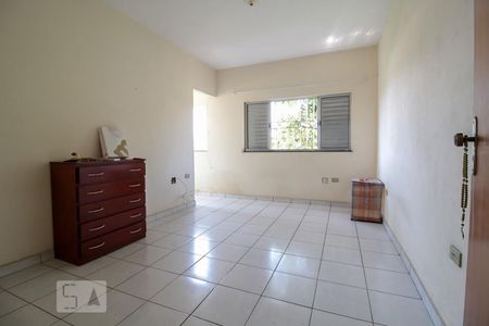 Quarto 2 de casa à venda com 3 quartos, 130m² em Vila Carmosina, São Paulo