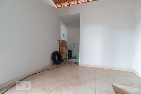 Sala Superior de casa para alugar com 2 quartos, 140m² em Vila Carmosina, São Paulo