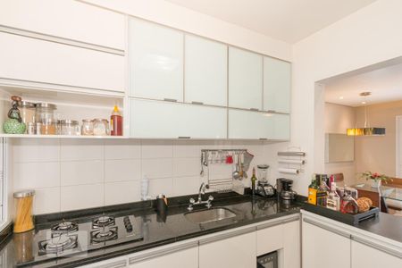 Apartamento à venda com 95m², 3 quartos e 2 vagas Apartamento à venda com 95m², 3 quartos e 2 vagasCozinha