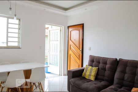 Sala de apartamento para alugar com 2 quartos, 89m² em Vila Valqueire, Rio de Janeiro
