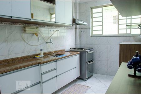 Apartamento para alugar com 89m², 2 quartos e 1 vagaCozinha