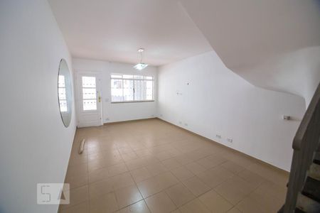 Sala de casa para alugar com 2 quartos, 130m² em Ferreira, São Paulo