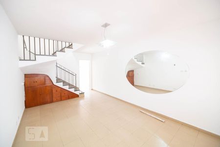 Sala de casa para alugar com 2 quartos, 130m² em Ferreira, São Paulo