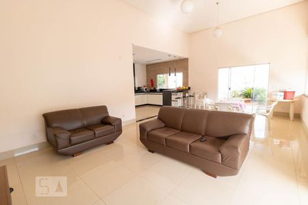 Sala de casa para alugar com 3 quartos, 501m² em Residencial Hugo de Moraes, Goiânia