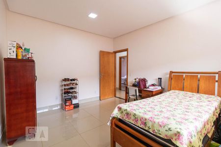 Quarto 1 de casa para alugar com 3 quartos, 501m² em Residencial Hugo de Moraes, Goiânia