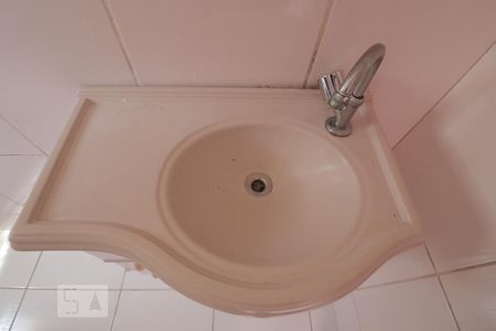 Casa à venda com 150m², 4 quartos e 2 vagasBanheiro  - pia