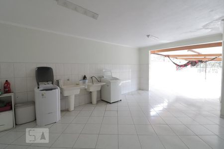 Casa à venda com 150m², 4 quartos e 2 vagas Area de Serviço