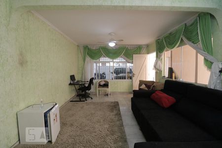 Sala  de casa à venda com 4 quartos, 150m² em Vila Nova Manchester, São Paulo