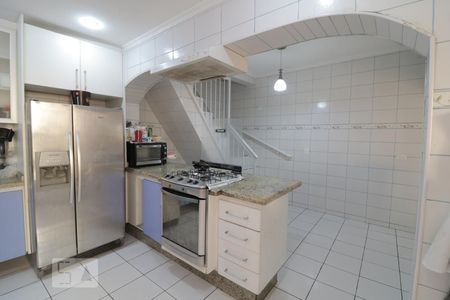 Casa à venda com 150m², 4 quartos e 2 vagasCopa e Cozinha
