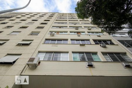Apartamento para alugar com 135m², 3 quartos e 1 vaga Apartamento para alugar com 135m², 3 quartos e 1 vagaFachada