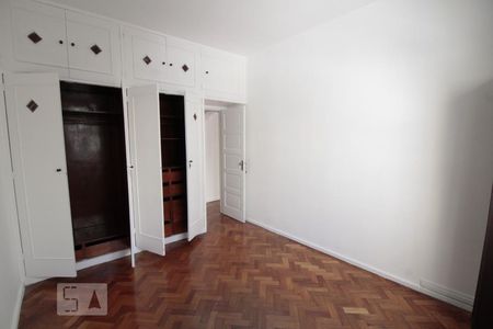 Apartamento para alugar com 135m², 3 quartos e 1 vagaQuarto