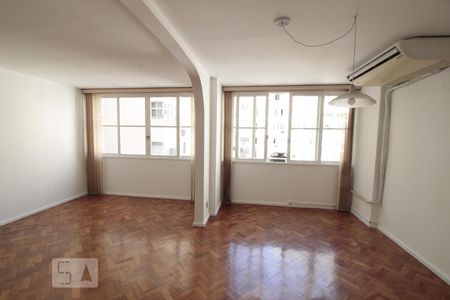 Apartamento para alugar com 135m², 3 quartos e 1 vagaSala