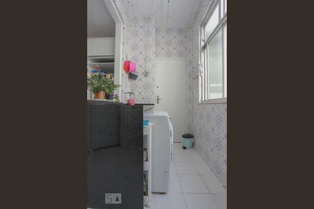 Apartamento à venda com 118m², 3 quartos e 1 vagaÁrea de Serviço